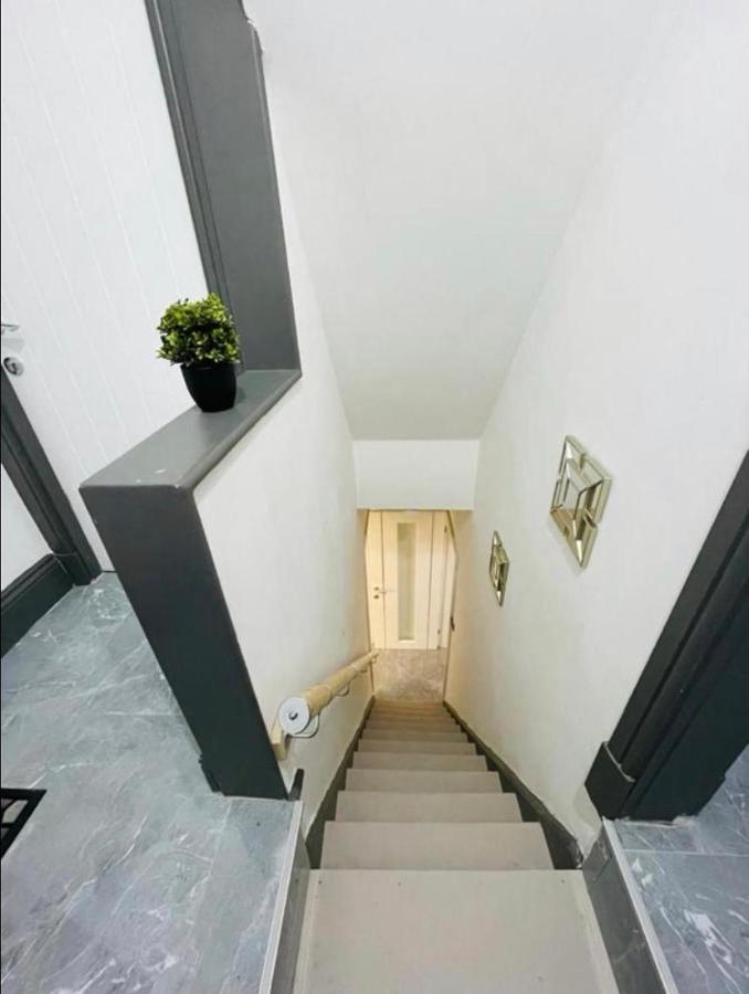 Entire 5 Star Luxury Whalley House Wifi Tv Luxury Burnley Exterior foto